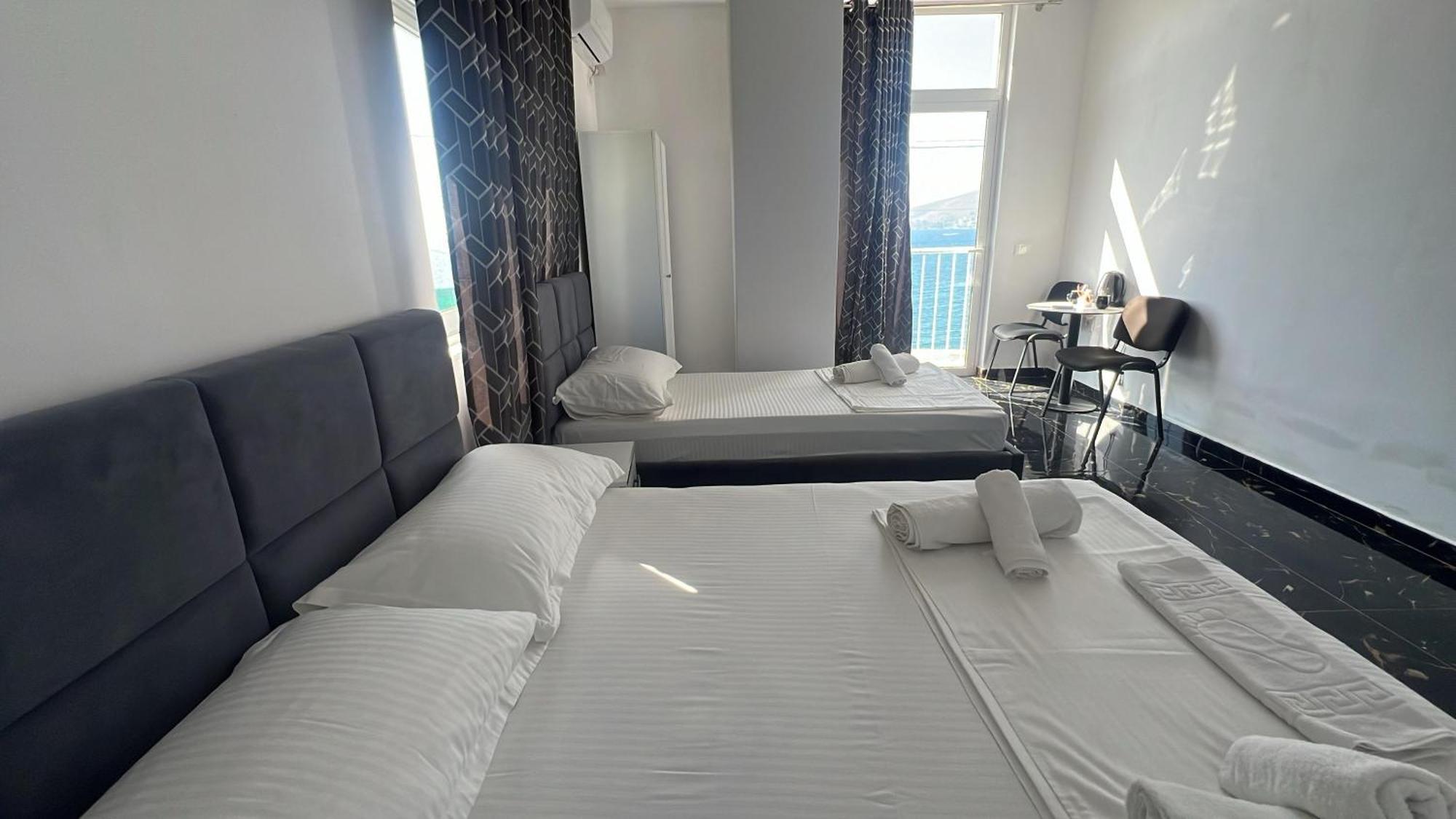 Redi'S Seaview Apartments Sarandë Eksteriør bilde